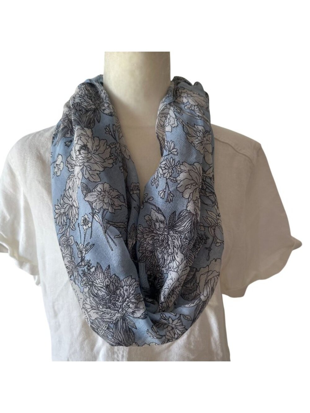 Floral Blue White Oblong Scarf Crochet Trim Lightweight Long Wrap Hijab Flower